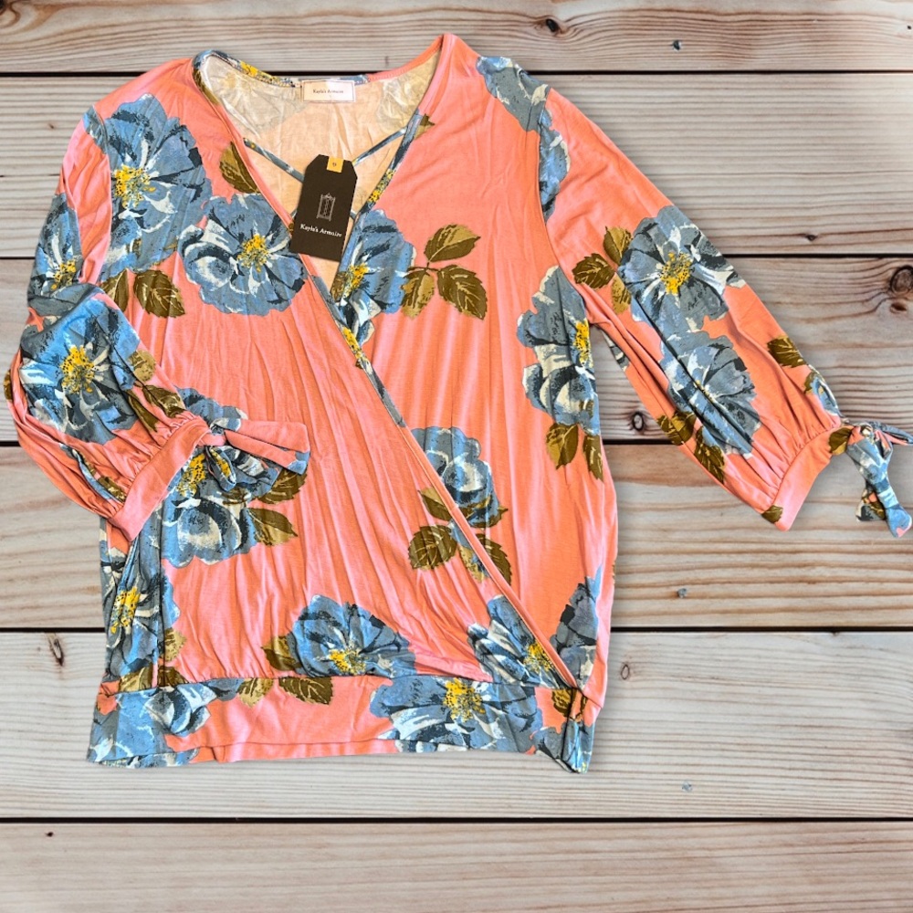 Surplice Crisscross Floral Flower Top Pink Blue Medium M
